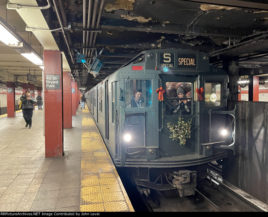 NYCTA Holiday Train, bound for 2nd Ave Station, stopped at 42nd St-Bryant Park Station